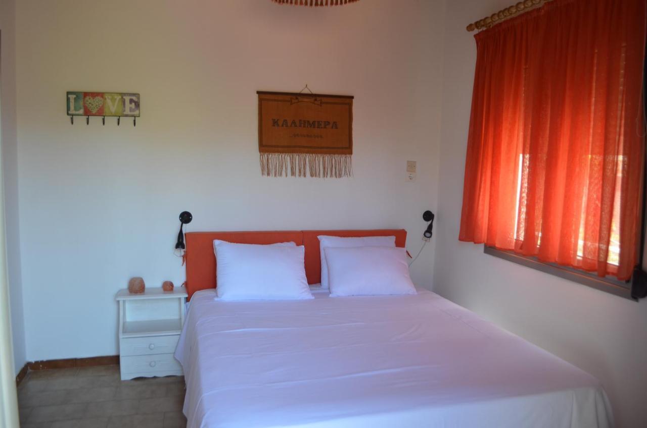 Villa Antonias House à Stoúpa Extérieur photo